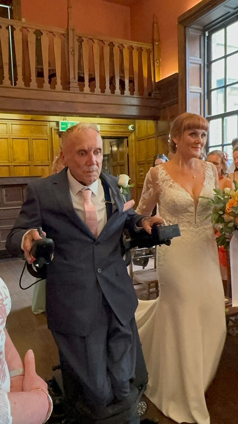 12d51dde-9e40-4315-9c1e-da5a6579513e