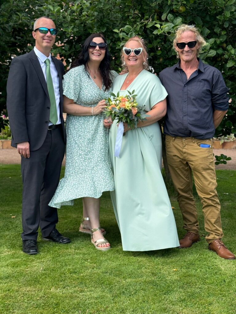 b5491034-a442-43c9-b652-4365753e97a7